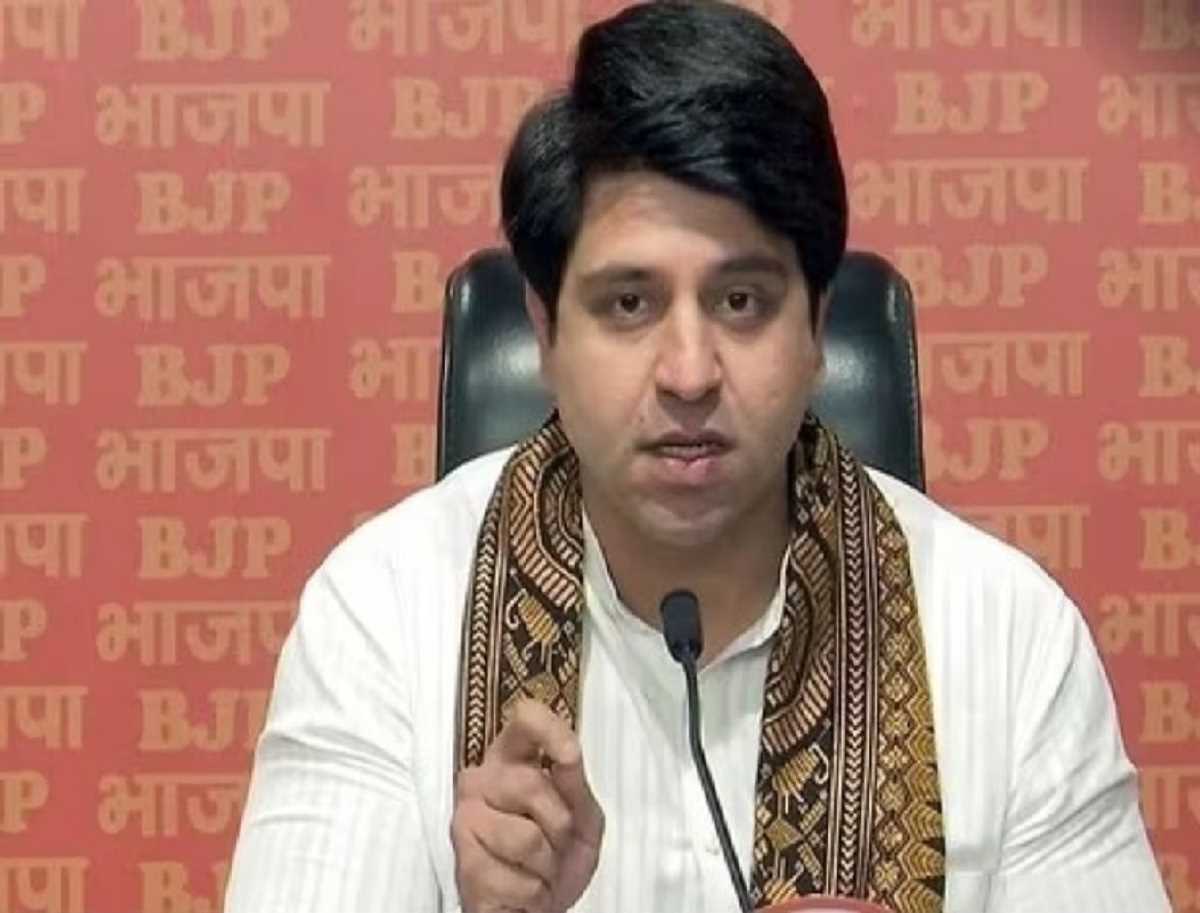 कर्नाटक में हुआ 600 करोड़ का एक और वाल्मीकि घोटाला : शहजाद पूनावाला